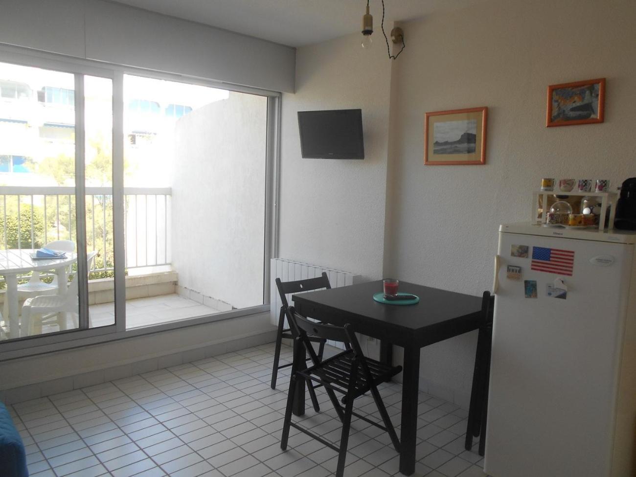 Vittoria Immobilier 11 - Reglement Sur Place - Cheques Vacances Acceptes La Grande Motte Chambre photo