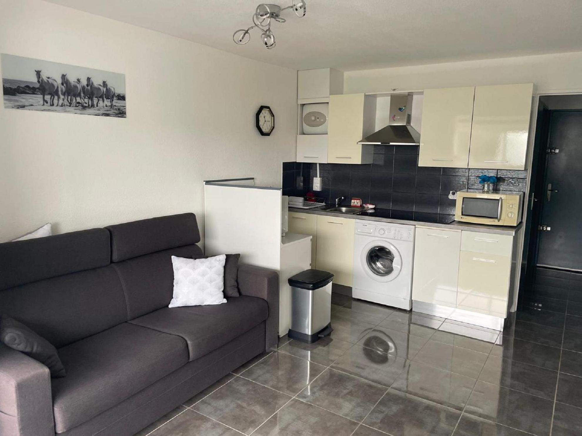 Vittoria Immobilier 11 - Reglement Sur Place - Cheques Vacances Acceptes La Grande Motte Chambre photo