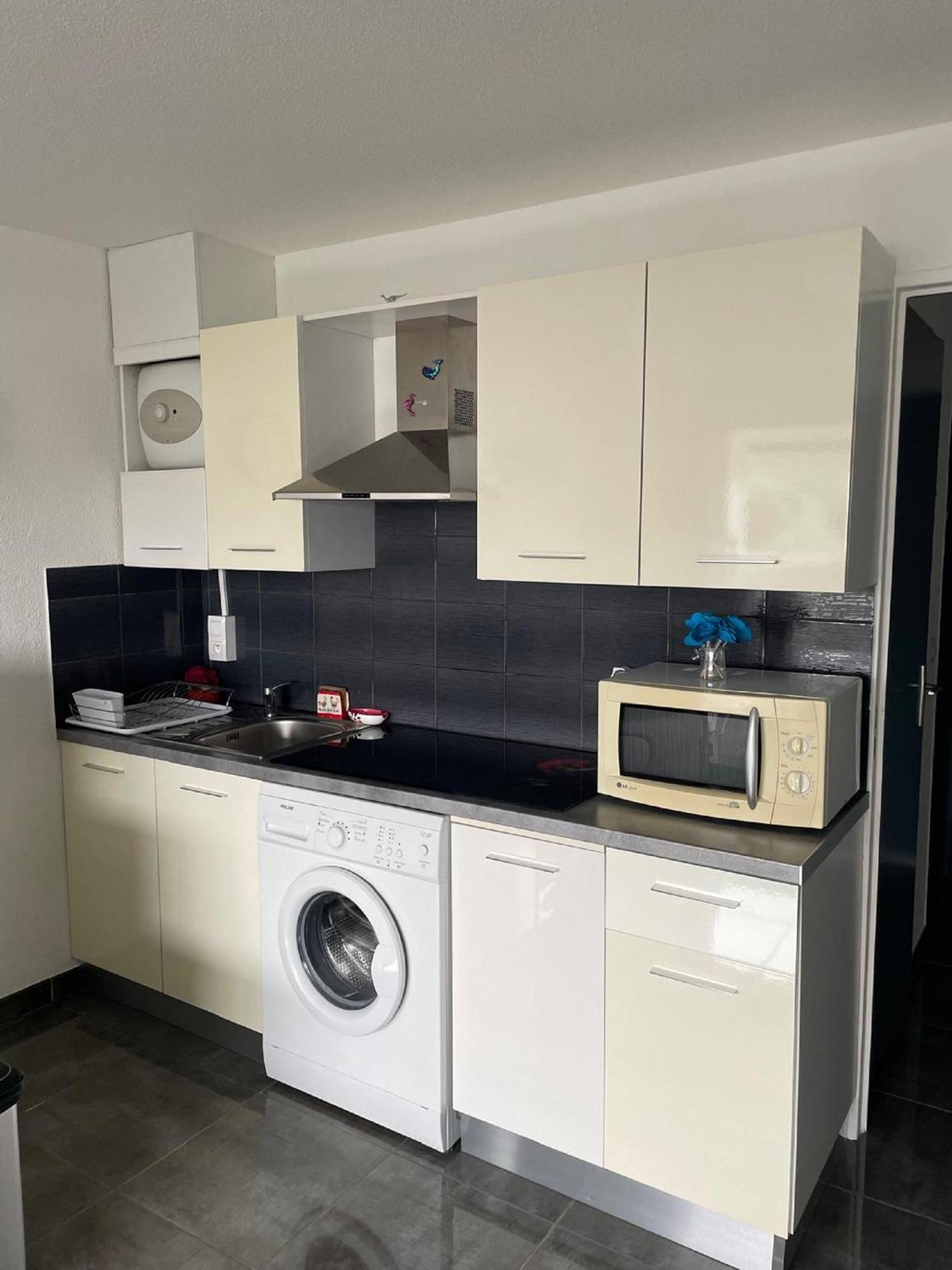 Vittoria Immobilier 11 - Reglement Sur Place - Cheques Vacances Acceptes La Grande Motte Chambre photo